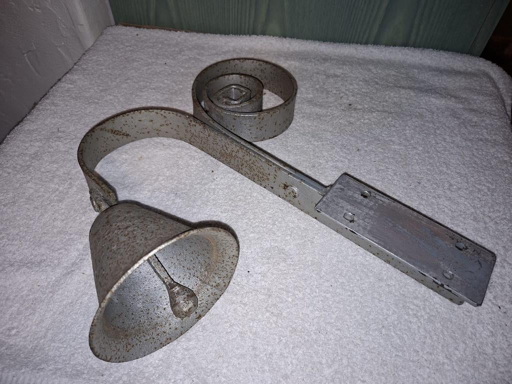 oude grote ijzeren bel, begin 1900, Antiek en Kunst, Ophalen of Verzenden