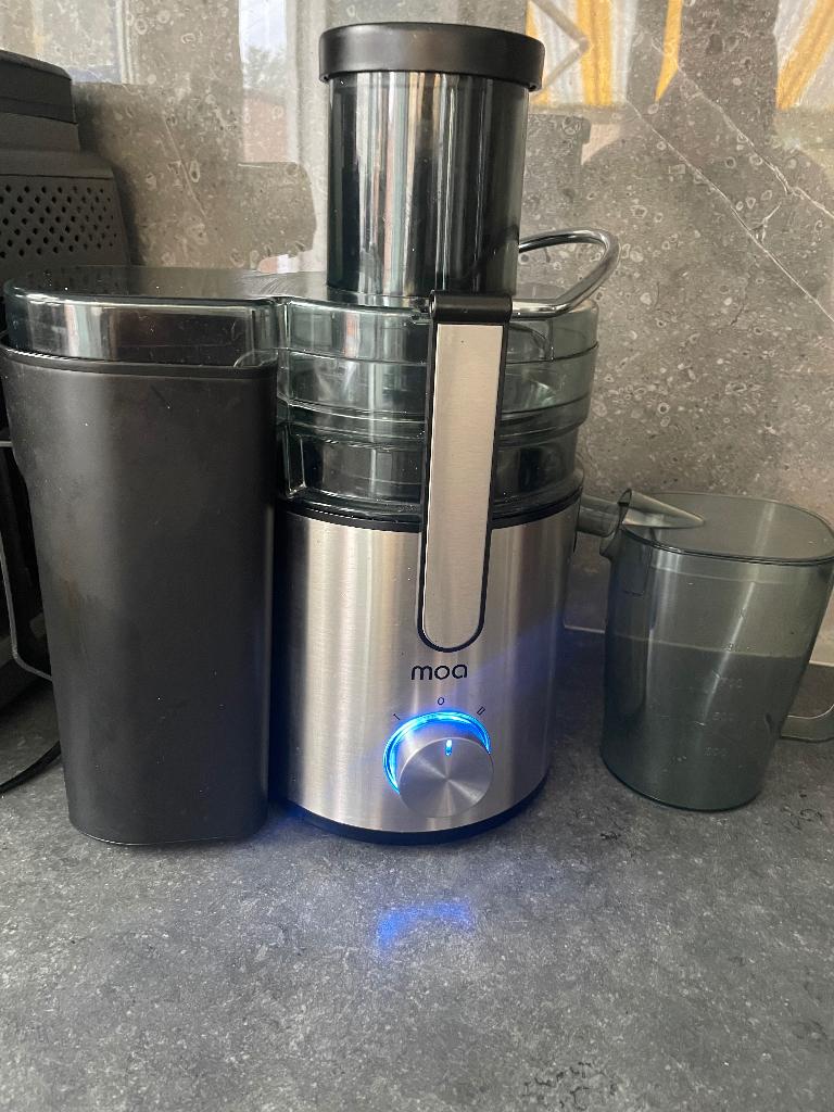 Krachtige sapmachine 1 keer gebruikt, Enlèvement, Comme neuf, Électrique, Presse-agrumes