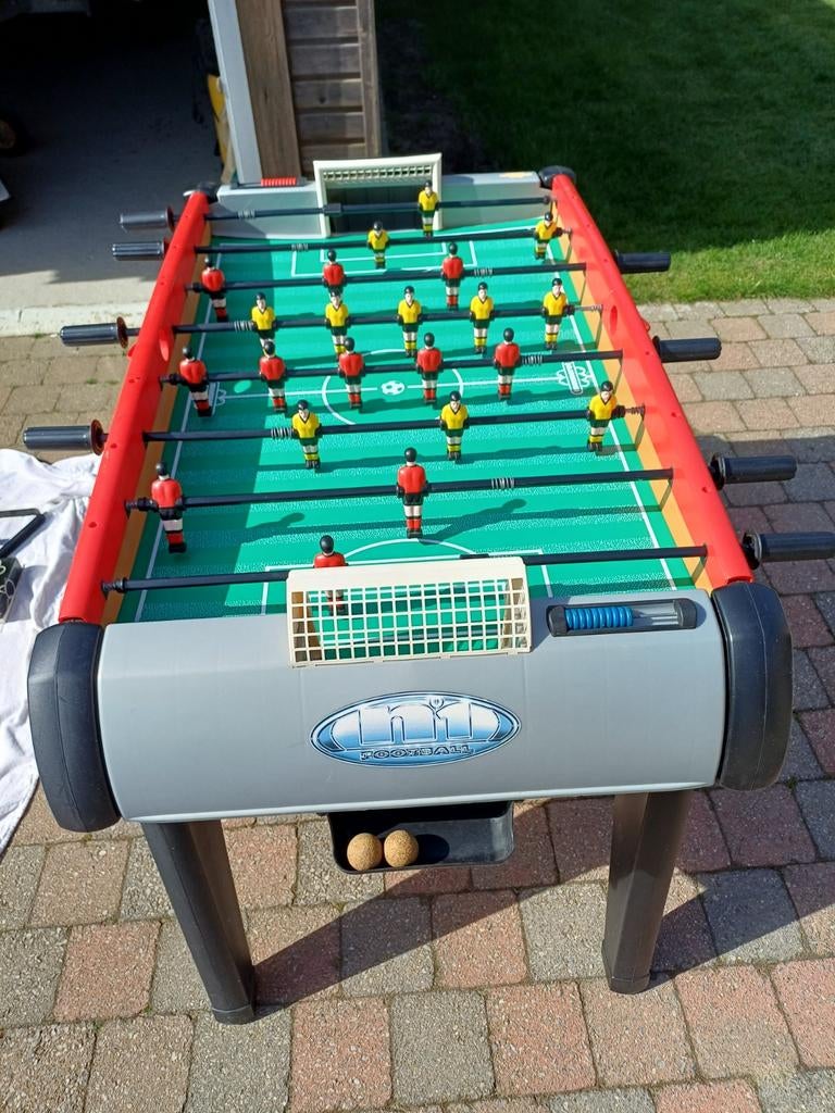 Voetbaltafel in zeer goede staat., Ophalen
