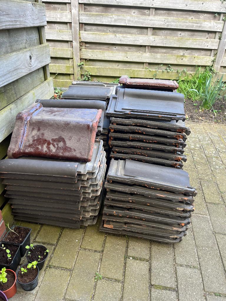 Dakpannen, Ophalen, Zo goed als nieuw, Dakpannen