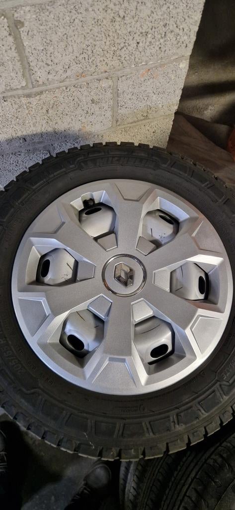 Jantes avec pneus 4 saisons Renault Trafic Nissan Primastar, Autos : Divers, Enjoliveurs