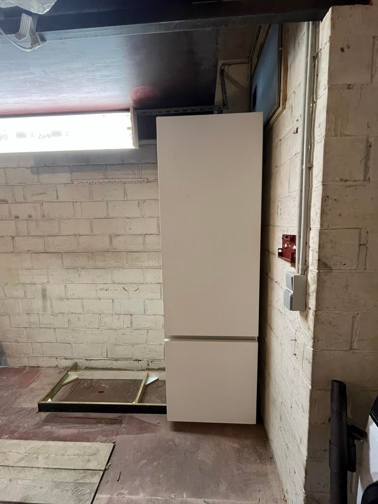 Armoire a donner, Ophalen, Zo goed als nieuw