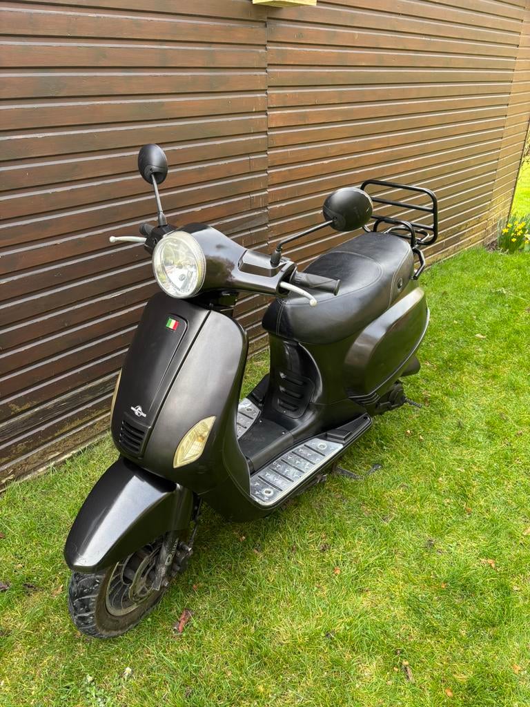 Turbho RL50 A-klasse (gaat 50km/u), Fietsen en Brommers, Ophalen, Zo goed als nieuw, Benzine, 50 cc