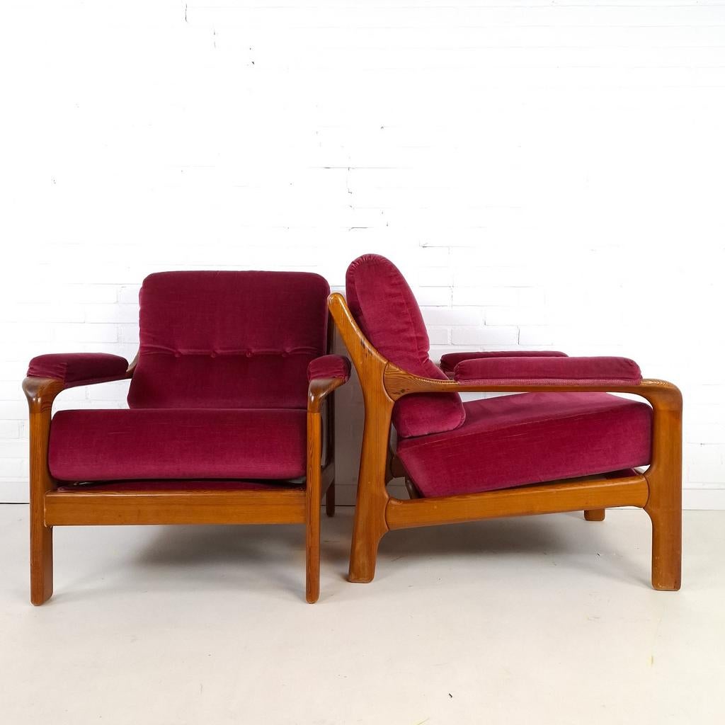 2x vintage fauteuil Deens design jaren 70 hout roze velours, Ophalen