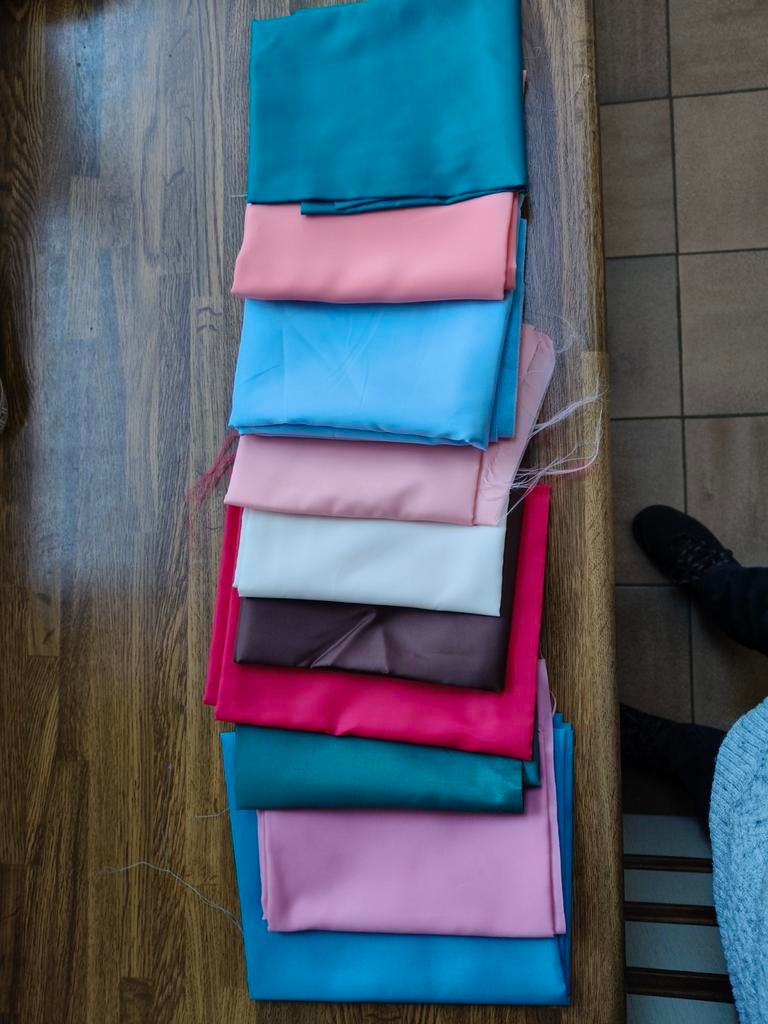 Lot voering stoffen, Hobby en Vrije tijd, Stoffen en Lappen, Ophalen, Nieuw