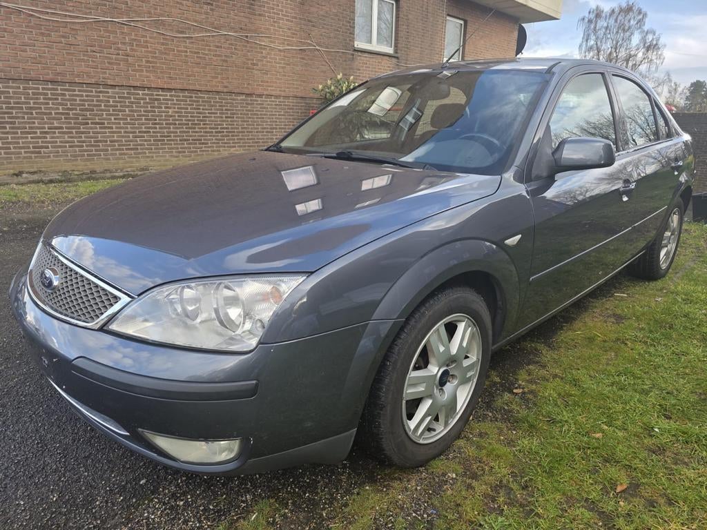 Ford Mondeo 1.8 i 157 000 km gekeurd voor verkoop, Auto's, Ford, 4 cilinders, Mondeo, 5 deurs, Particulier