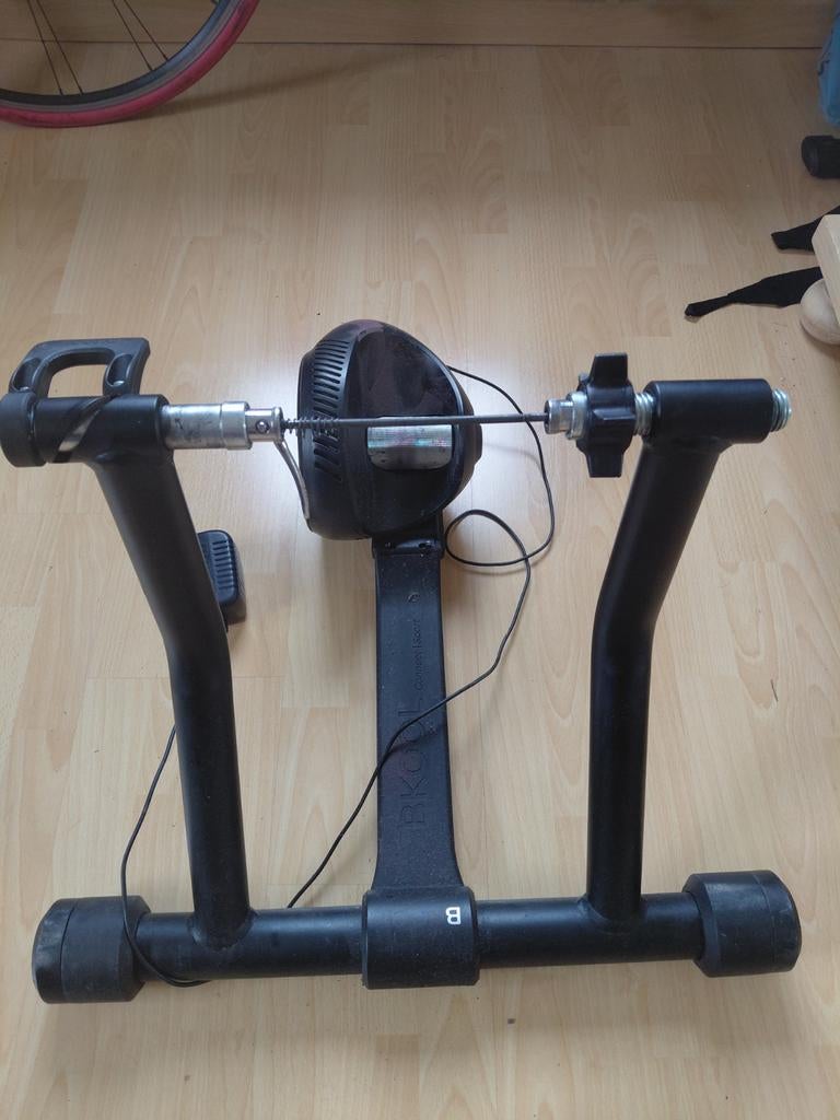 Home trainer connecté Bluetooth Bkool smart pro, Ophalen