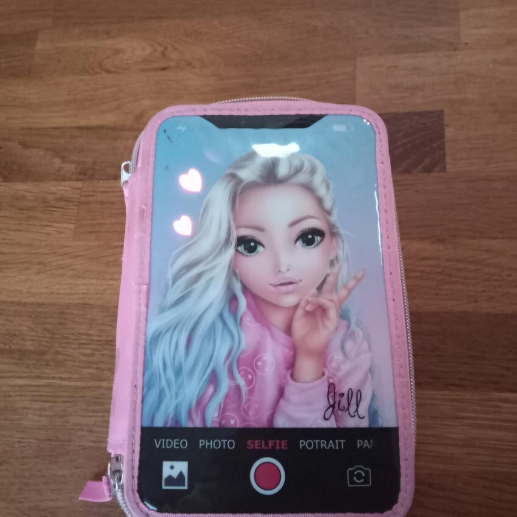 étui à crayons haut de gamme avec lumière, Divers, Fournitures scolaires, Enlèvement, Utilisé