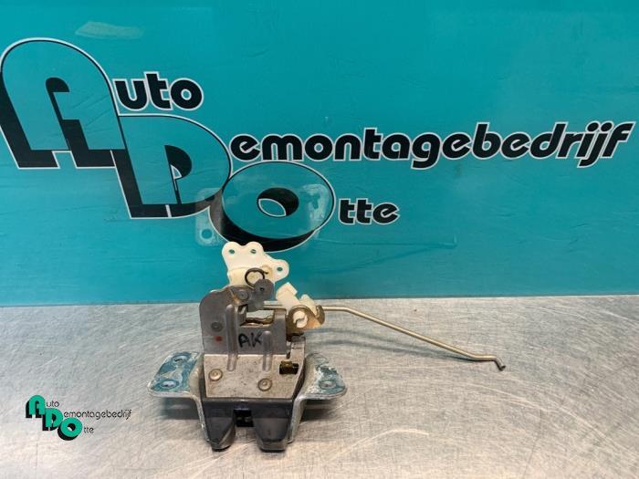 Mécanique de verrouillage hayon d'un Mitsubishi Lancer (Lan, -, 3 mois de garantie, Utilisé, Mitsubishi