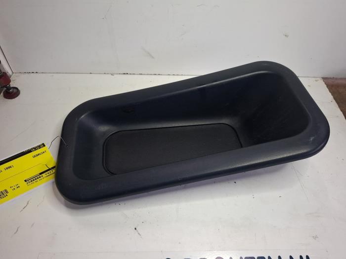 Compartiment de rangement d'un Alfa Romeo Spider, -, 3 mois de garantie, Utilisé, Alfa Romeo