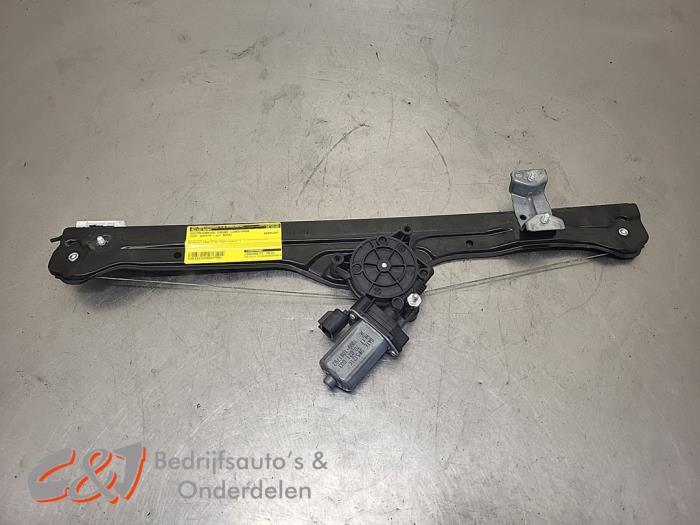 Mécanique vitre 2portes avant gauche d'un Fiat Ducato, -, 3 mois de garantie, Utilisé, Fiat