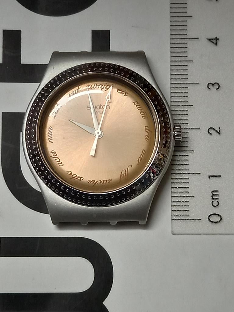 Montre Swatch Irony femme, Handtassen en Accessoires, Horloges | Kinderen, Ophalen of Verzenden, Zo goed als nieuw, Overige kleuren