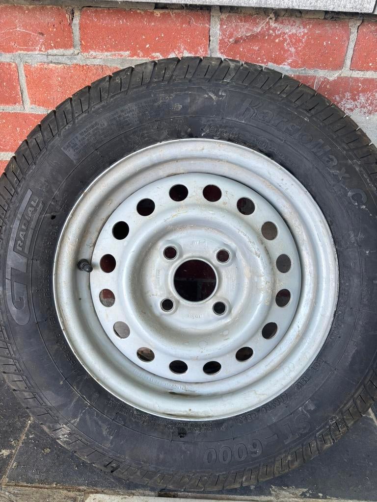 Jante de remorque avec pneu, Enlèvement, Comme neuf
