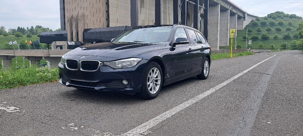 BMW 318d, Auto's, BMW, 100 kW, Achterwielaandrijving, Blauw, Leder