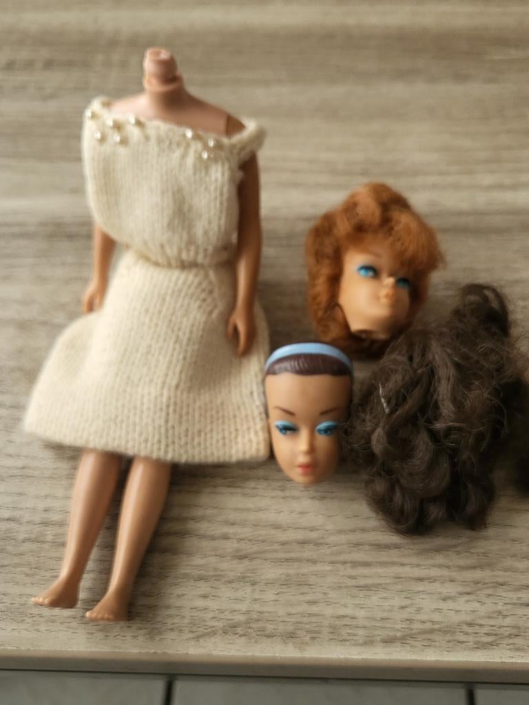 Oude Barbie 1963 verwisselbare hoofden, Verzamelen, Poppen, Ophalen