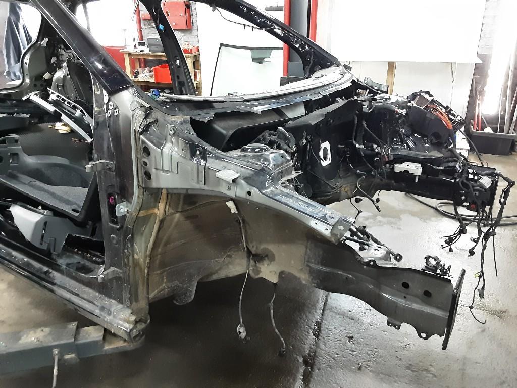 PARE BOUE AVANT DROIT Volkswagen Polo VI (AW1), Utilisé, Droite, Volkswagen, Garde-boue