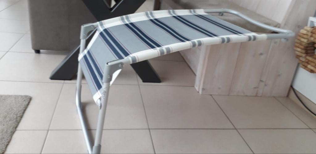 Voetsteunen voor aan stoel, Enlèvement