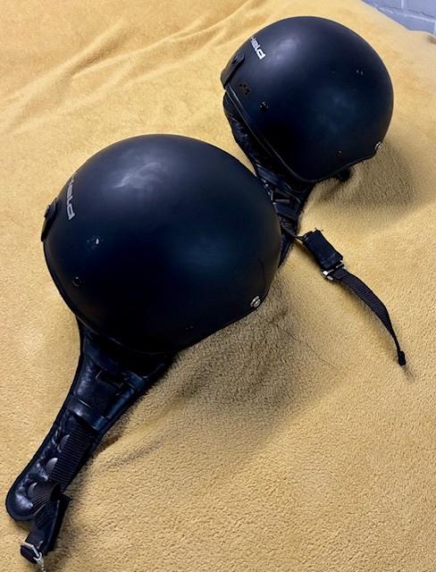 2 motorhelmen maat M, Motoren, Kleding | Motorhelmen, M, Dames, Overige typen, Tweedehands