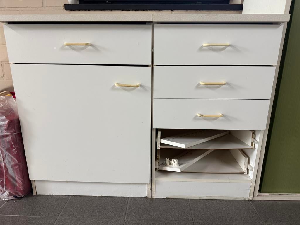 2 kasten (ladekast + kast lade en deur), Ophalen, Gebruikt