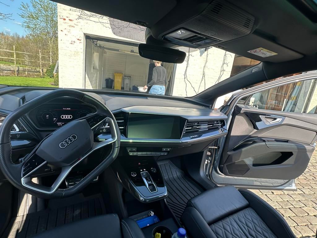 Audi Q4 E-tron 50 2023, Autos, Audi, Cuir, Achat, 4 portes, Noir