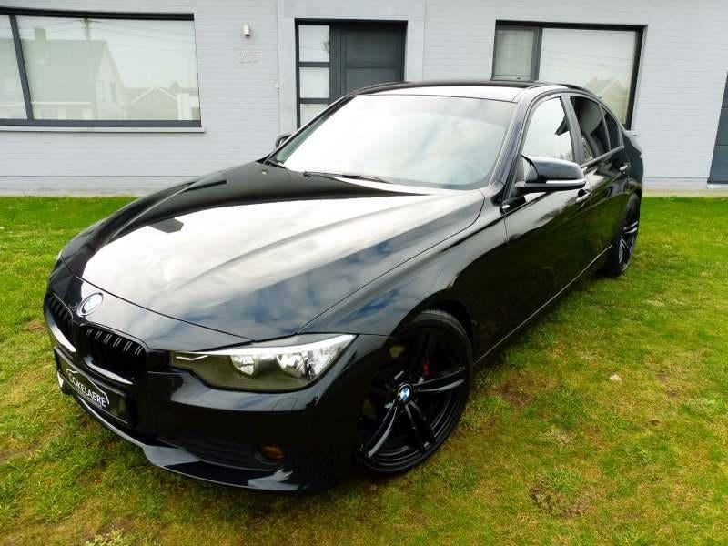BMW 316d AutAirco/VerwarmdeZetels/Verlaagd/19"M breedset, Auto's, https://public.car-pass.be/vhr/8799fecc-0dfa-45c0-a107-85fb2e2d2343