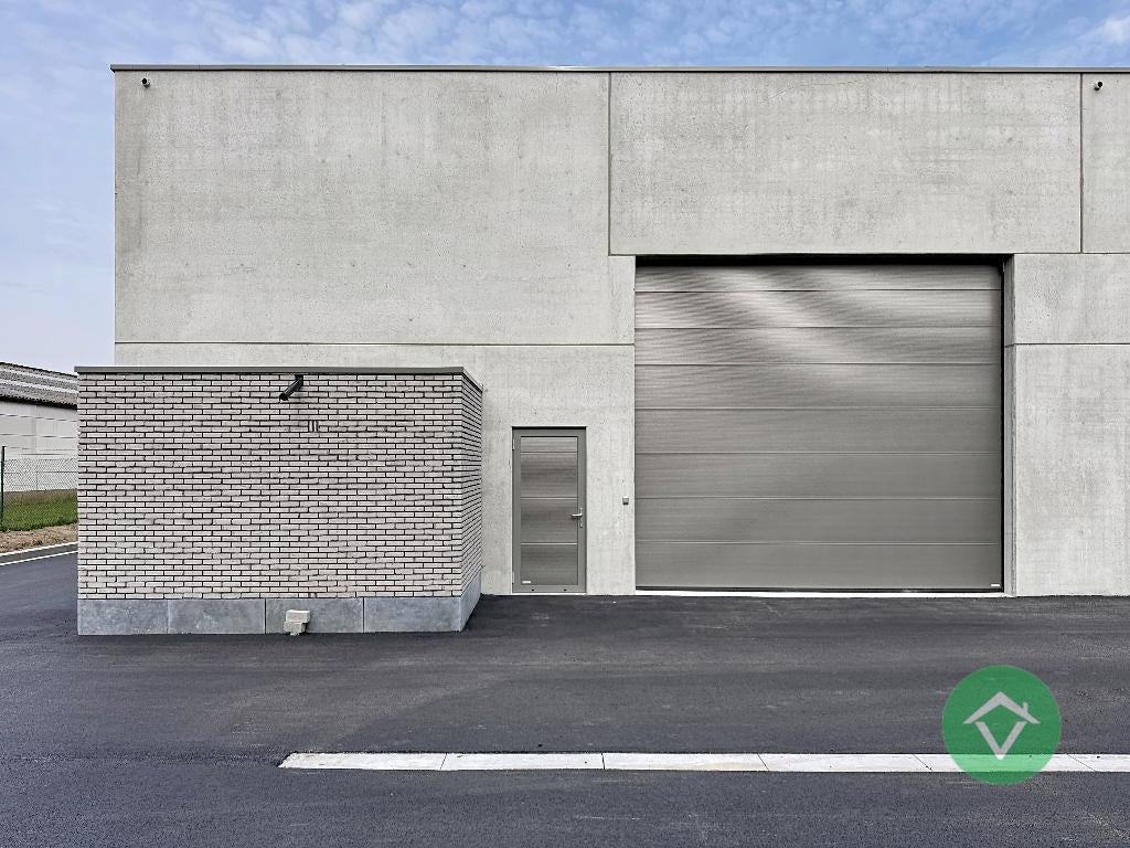 Nieuwbouw loods KMO-UNIT te koop 237 m² met 1 parkeerplaats, Immo, 200 tot 500 m², Overige soorten, Aartrijke, 237 m²