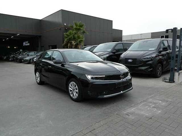 Opel Astra 1.2 i benzine 110pk Business 5d '23 49000km, Euro 6, 1199 cc, USB, Bedrijf