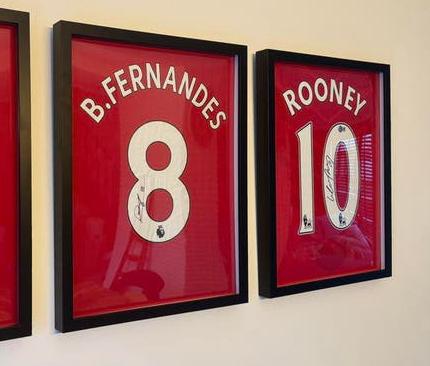 Bruno fernandes gesigneerd truitje, Verzamelen, Sportartikelen en Voetbal, Ophalen