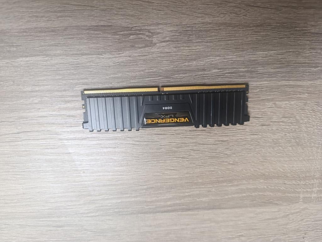 8GB DDR4 3200Mhz Corsair, Computers en Software, RAM geheugen, Ophalen, DDR4