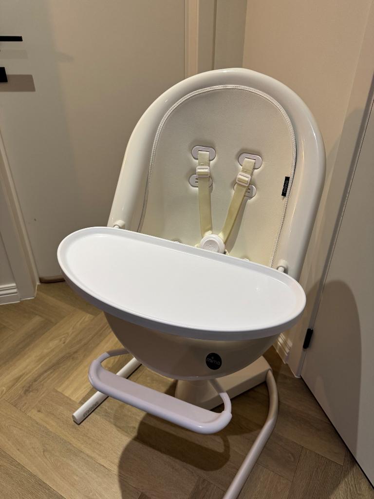 Eetstoel MIMA MOON, Enfants & Bébés, Enlèvement, Utilisé, Chaise évolutive, Ceinture(s)