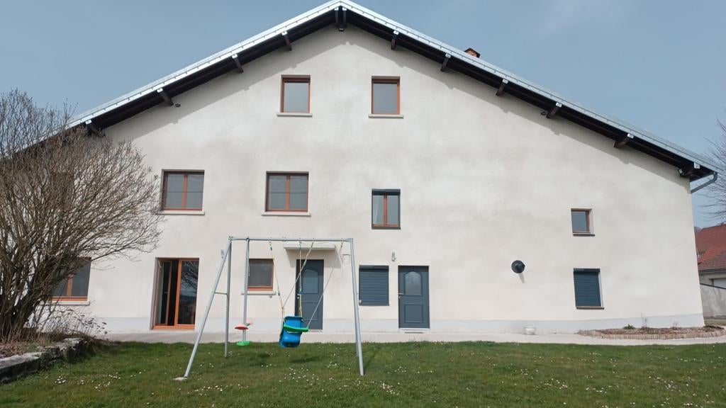 Vacances dans le Doubs, Immo