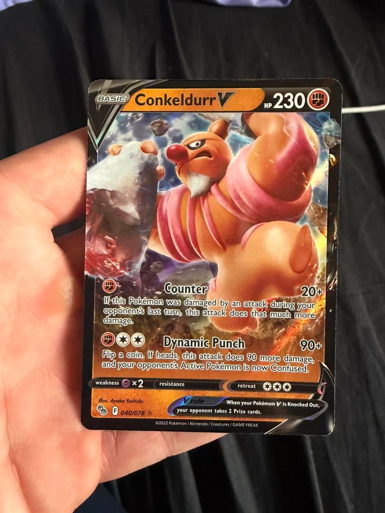 Conkeldurr V (Pokemon GO), Hobby en Vrije tijd, Ophalen of Verzenden, Zo goed als nieuw, Losse kaart, Foil