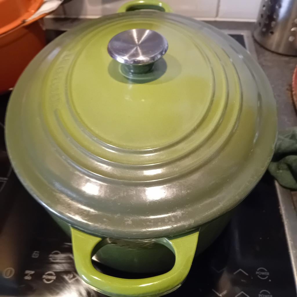 Le Creuset,  de weg naar het WZC is geplaveid met Le Creuset, Ophalen
