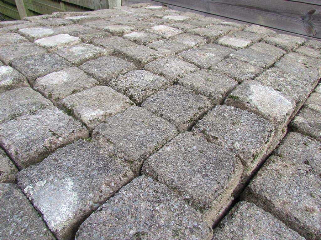 gratis gebruikte betonklinkers 11x11cm, Tuin en Terras, Ophalen, Gebruikt, Klinkers, 5 tot 10 m²