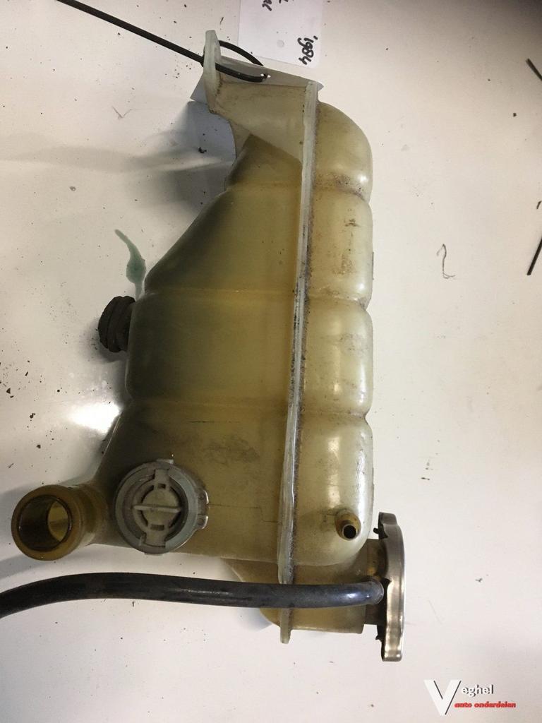 Mercedes w201 / 190 1983 Koelvloeistofreservoir, Auto-onderdelen, Motor en Toebehoren, Gebruikt, -, -, Ophalen of Verzenden