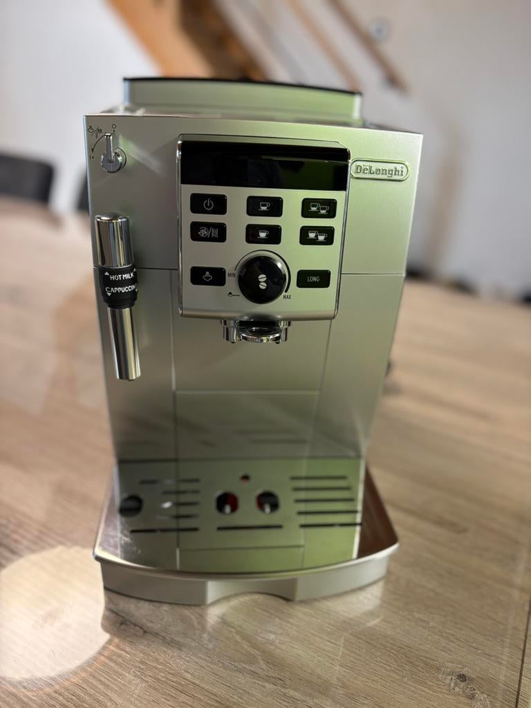Machine a cafe Delonghi, Electroménager, Enlèvement, Comme neuf