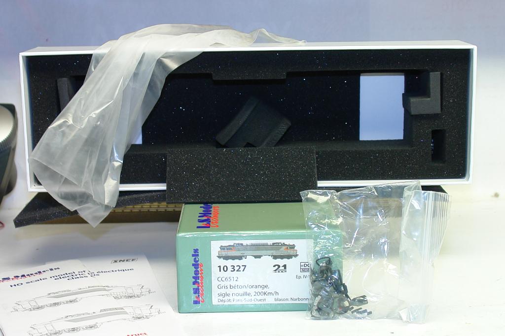 LS MODELS SNCF 10327 BOITE VIDE COMPLETE CC6512, Hobby & Loisirs créatifs, Trains miniatures | HO, Comme neuf, Autres types, Autres marques