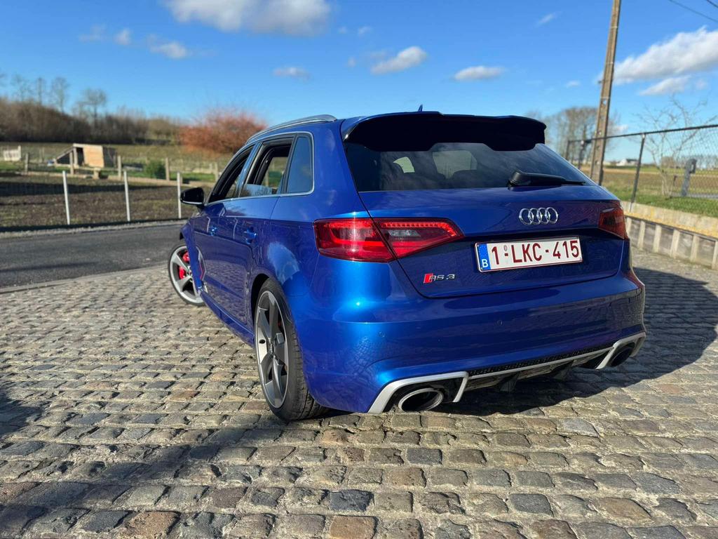 Audi RS3 Sportback 2.5 TFSI Quattro – 2015 – Full Option, Auto's, Audi, Vierwielaandrijving, Particulier, Onderhoudsboekje, Te koop
