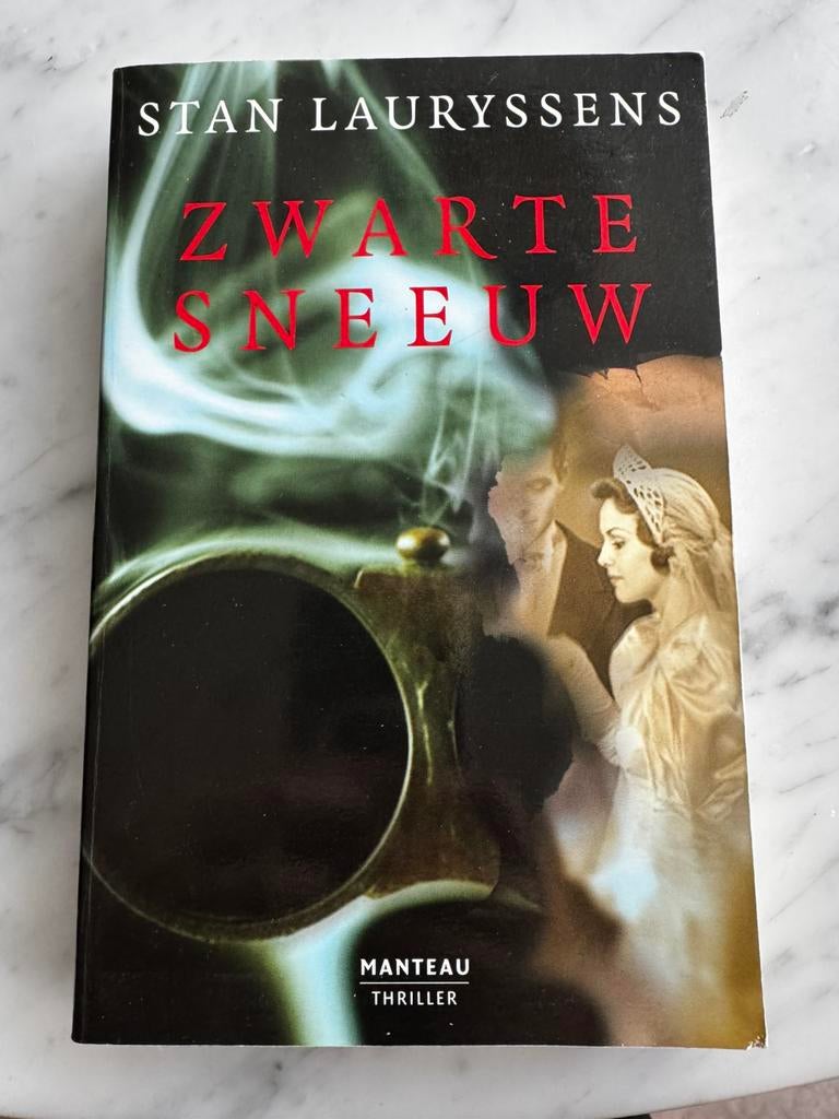 Stan Lauryssens - Zwarte sneeuw, Ophalen of Verzenden, Gelezen, Stan Lauryssens