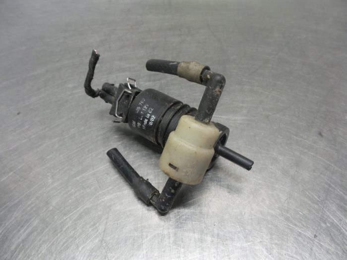 Ruitensproeierpomp voor van een Opel Vectra (Vectra C 02-), Gebruikt, -, -, Opel