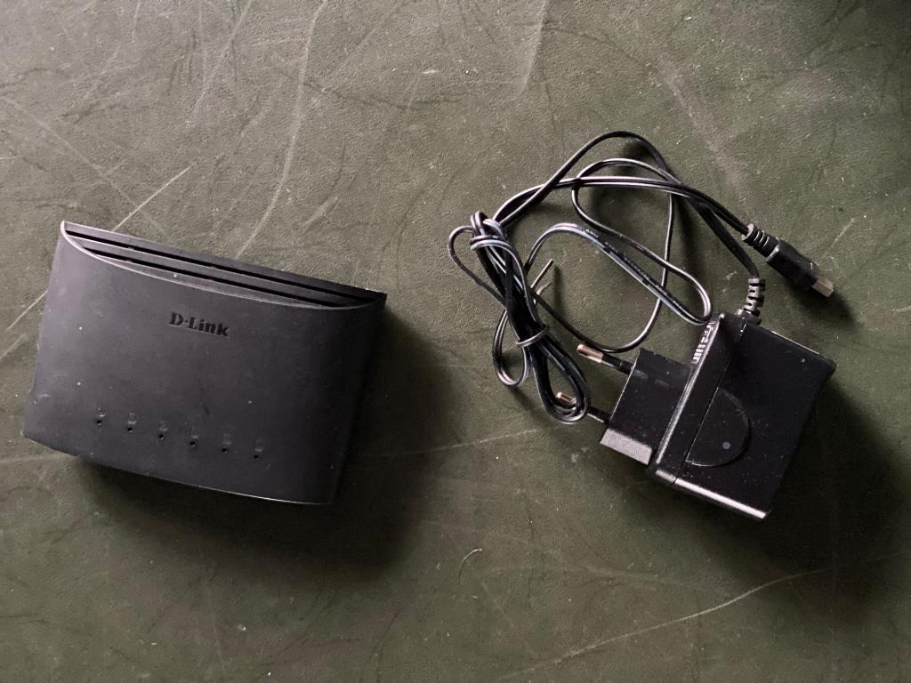 Switch Commutateur de bureau Gigabit à 5 ports D-Link DGS-10, Enlèvement ou Envoi, Utilisé