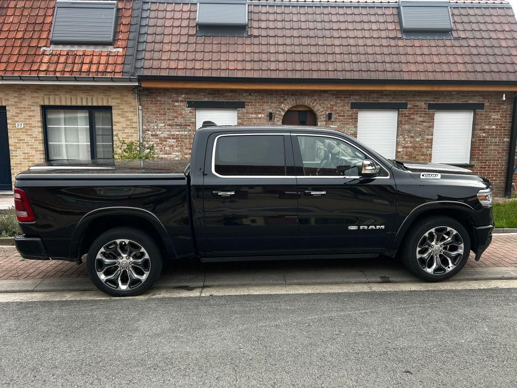 Dodge Ram 1500 b/LPG 5,7  Longhoorn PRIVE, Auto's, Automaat, 2461 kg, Zwart, Leder