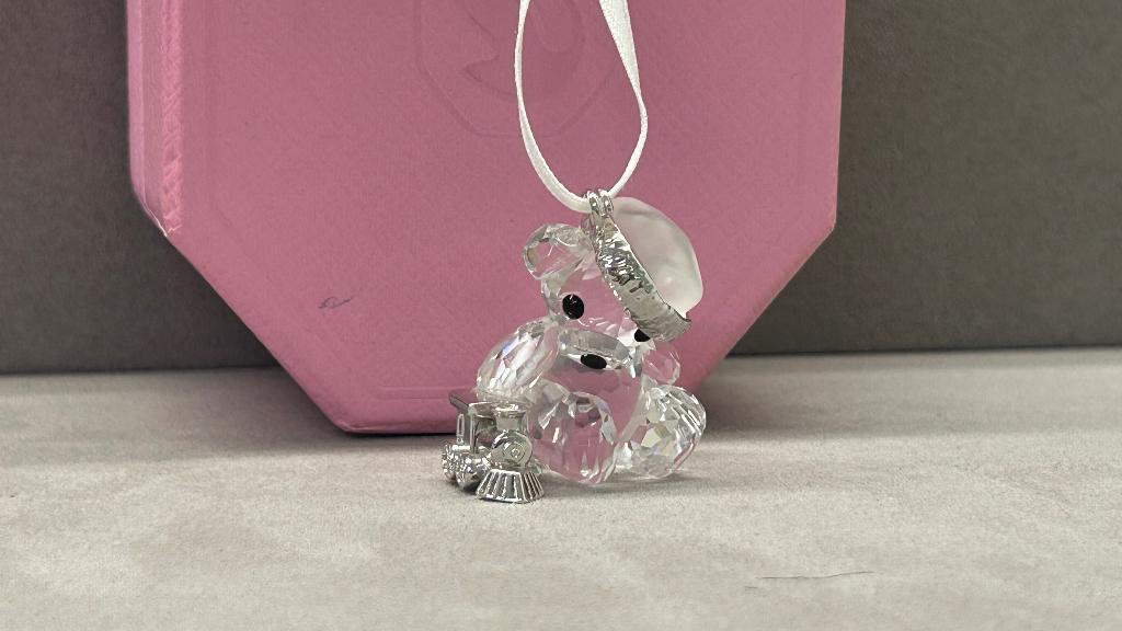 Swarovski Kris Beer Kerst Ornament,  met Trein, locomotief., Enlèvement ou Envoi, Neuf, Figurine