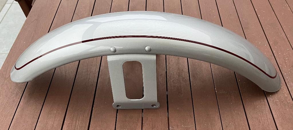 Harley spatbord 21" voor EVO & TWINCAM grijs/ rode bies, Motoren, Ophalen, Gebruikt