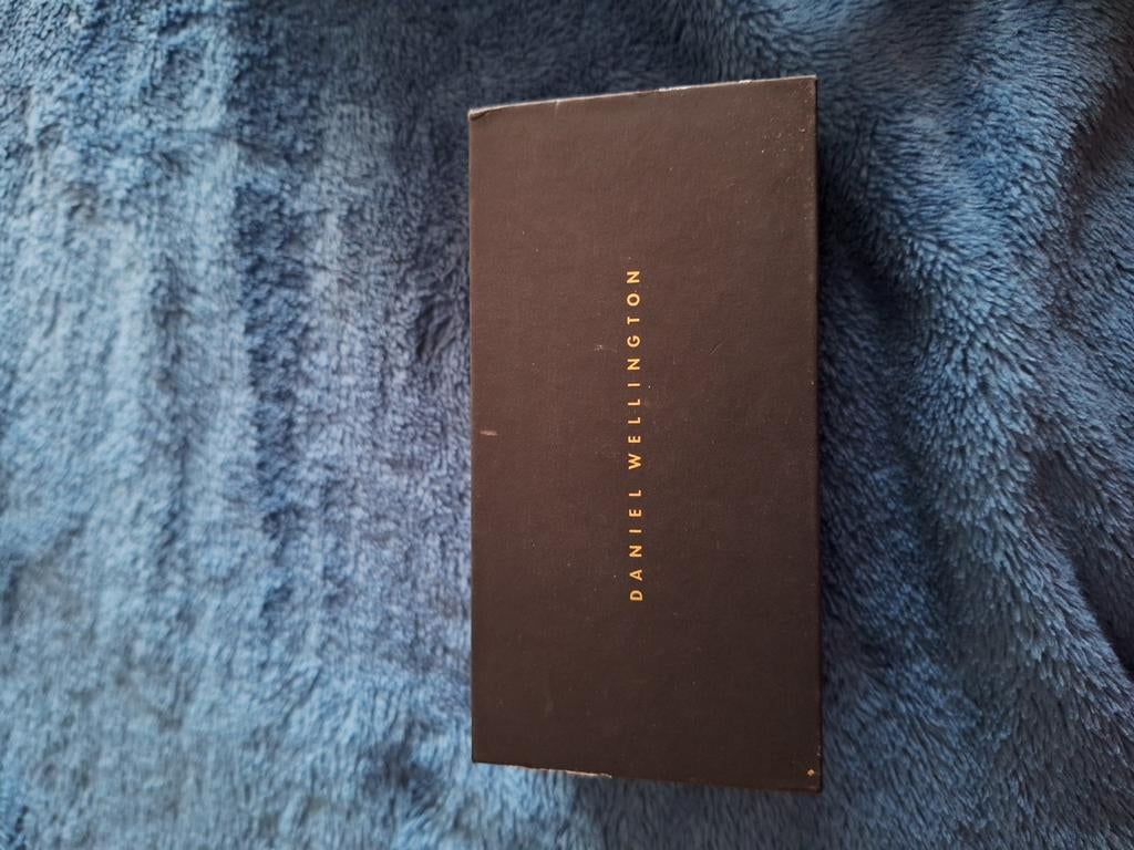 Boite a montre, Comme neuf