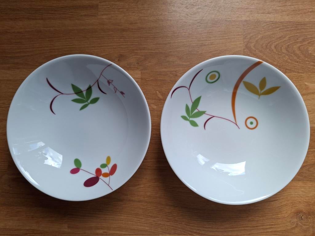 2  petits ramequins en porceleine Deshoulières, Antiquités & Art, Enlèvement ou Envoi