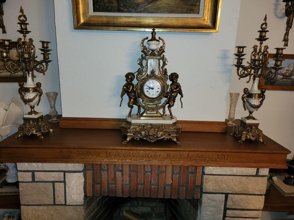 Antieke Regnault à Paris set met schouwklok en 2 kandelaars, Ophalen