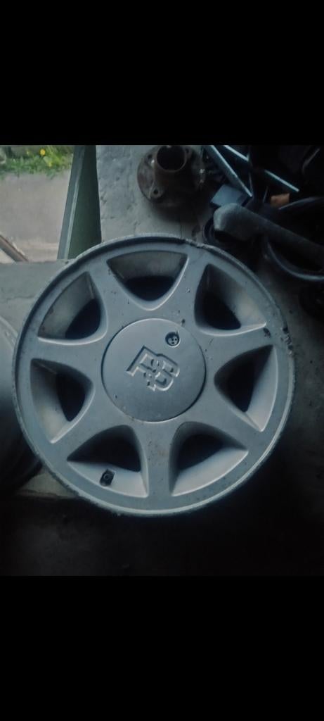 Velgen voor Ford escort, Ophalen, Velg(en)