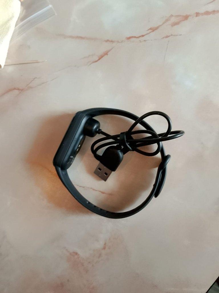 MONTRE CONNECTE SMART WATCH NEUF NEW, Comme neuf, Enlèvement, Noir, Autres matériaux