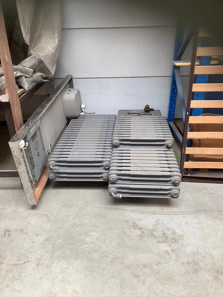 Radiateurs en fonte marque BUDERUS, Bricolage & Construction, Chauffage & Radiateurs, Utilisé, Radiateur, 800 watts ou plus, 30 à 80 cm